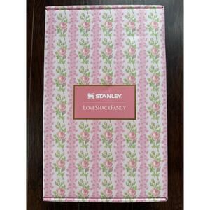 NEW Stanley x LoveShackFancy Flowstate Quencher 40oz Tumbler